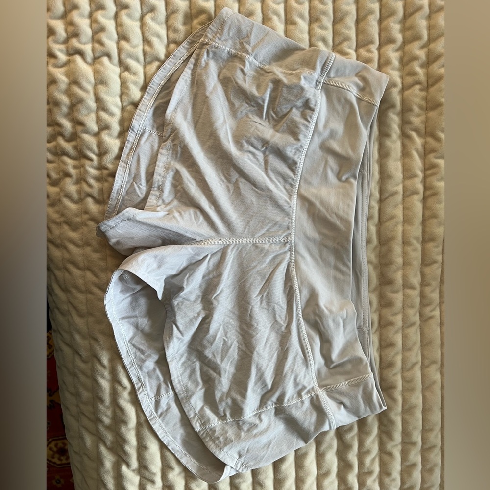 Lululemon White Hotty Hot Shorts. 2.5